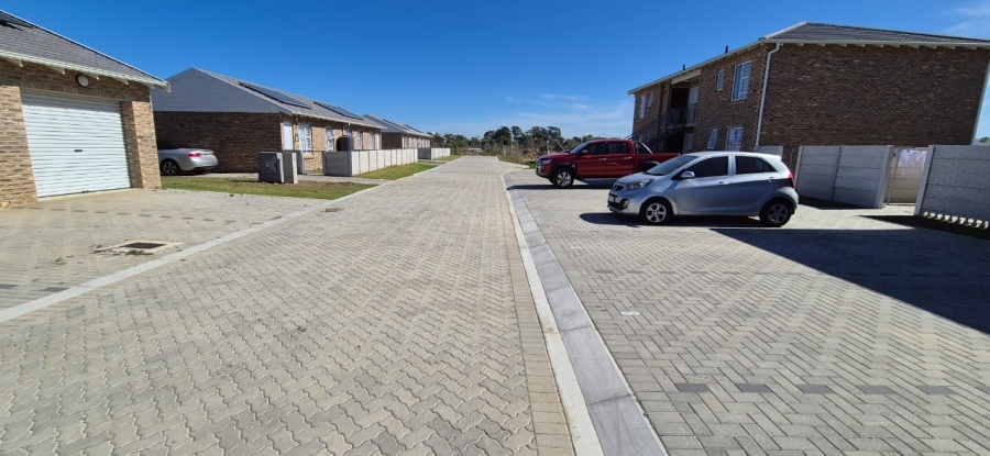 2 Bedroom Property for Sale in Fairview Industrial Eastern Cape